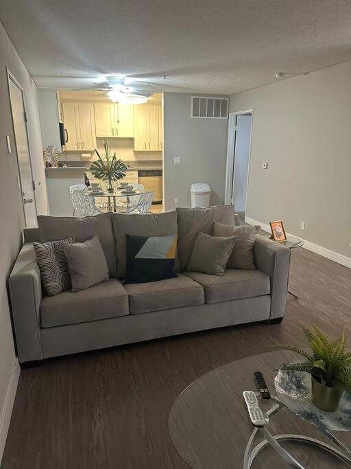 Two Bedroom Hollywood Apartment Los Angeles Exterior foto
